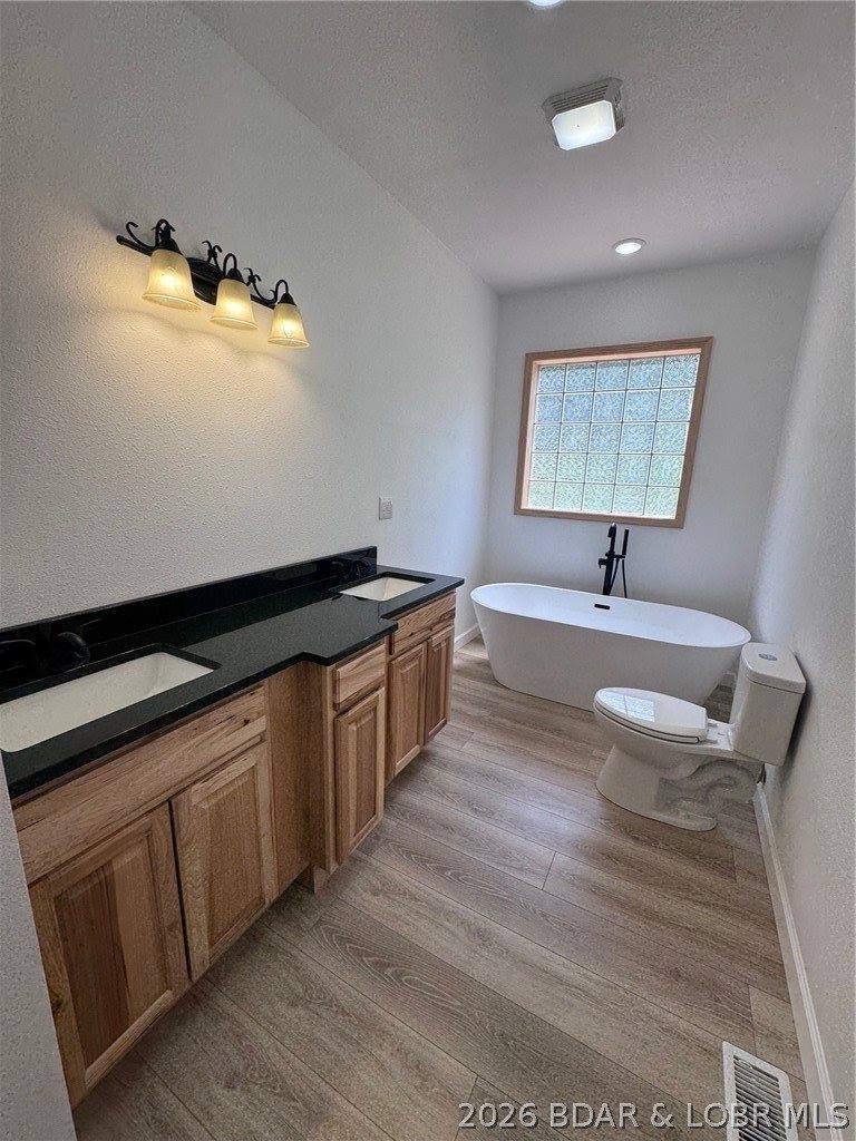 1378 Full Gallop Lane, Roach, MO 65787