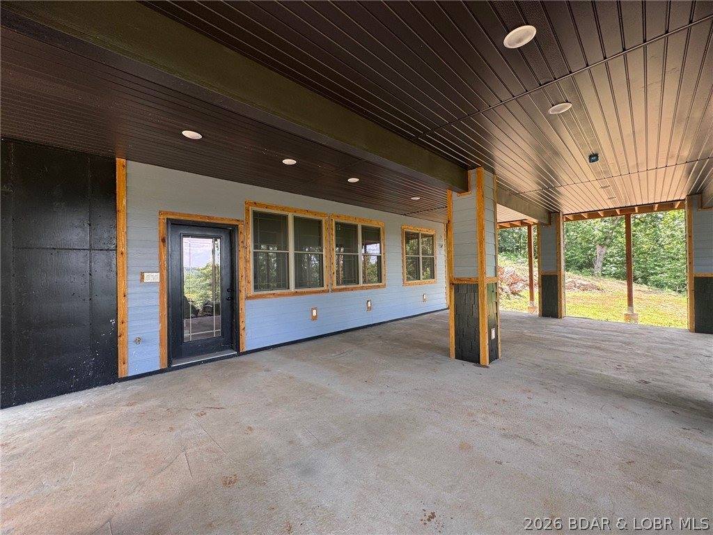 1378 Full Gallop Lane, Roach, MO 65787