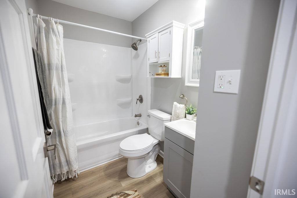227 Midway Drive, New Castle, IN 47362