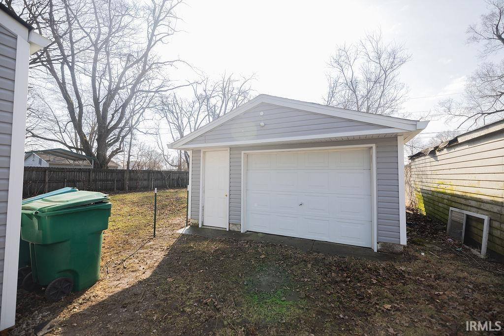 227 Midway Drive, New Castle, IN 47362