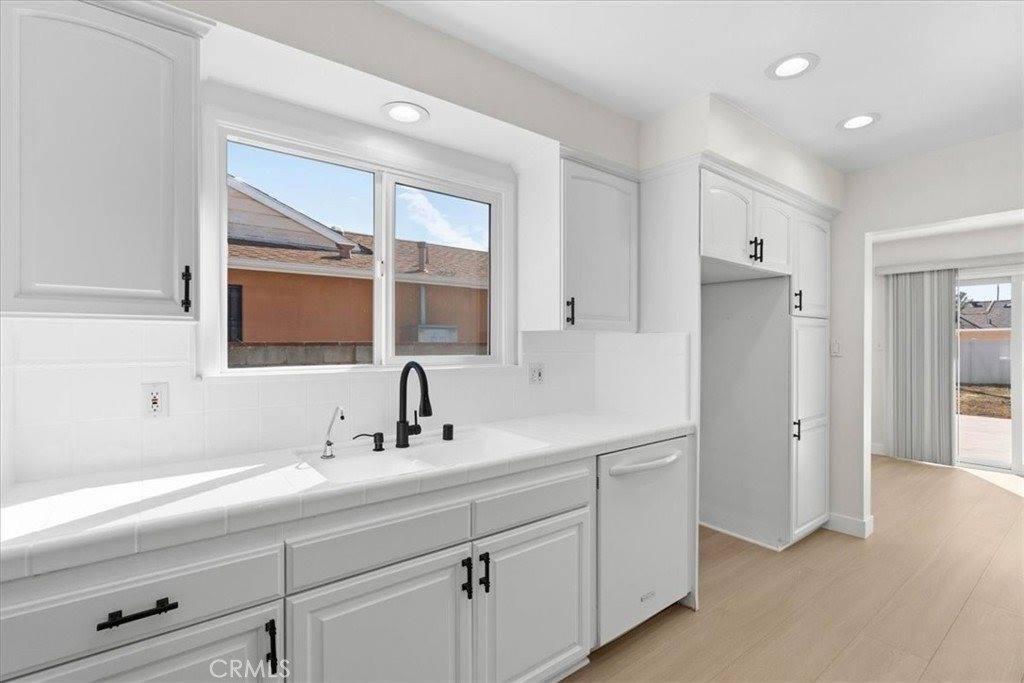 15952 Kalisher, Granada Hills, CA 91344