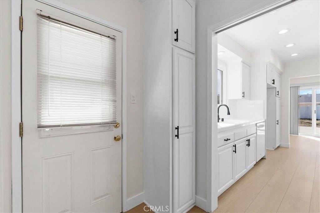 15952 Kalisher, Granada Hills, CA 91344