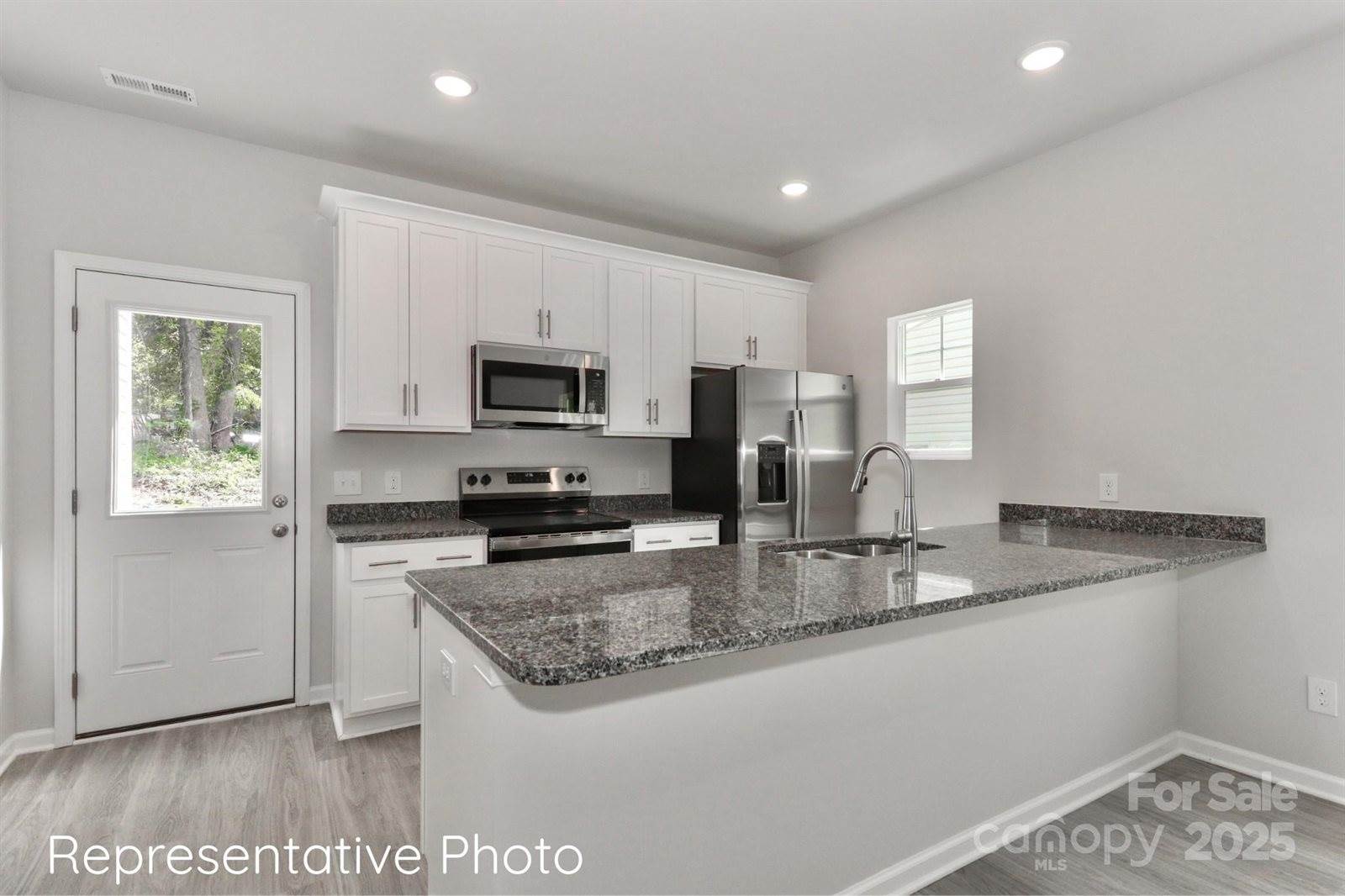 551 Ridge Avenue, Mooresville, NC 28115