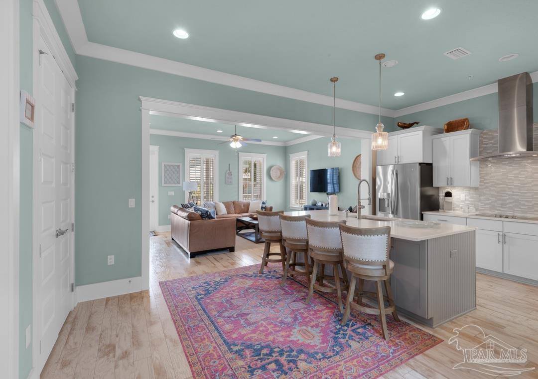 1477 Seaside Cir, Navarre Beach, FL 32566