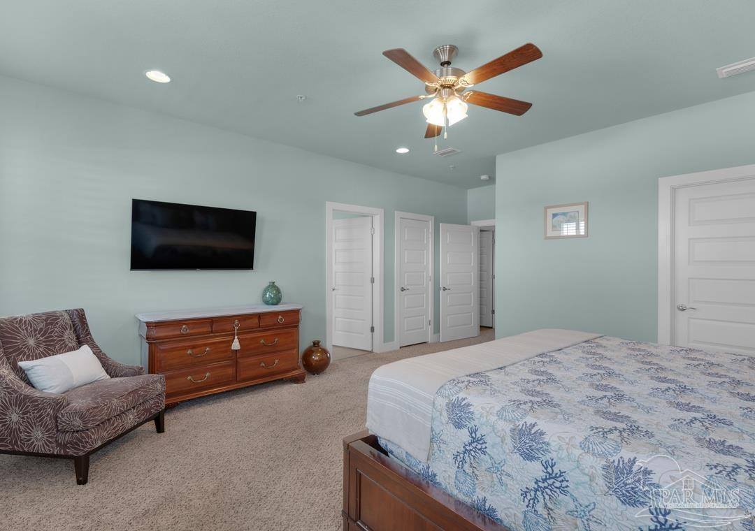 1477 Seaside Cir, Navarre Beach, FL 32566