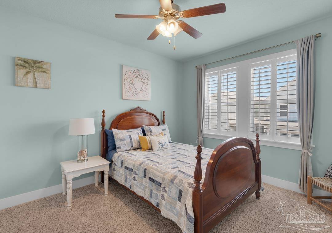 1477 Seaside Cir, Navarre Beach, FL 32566