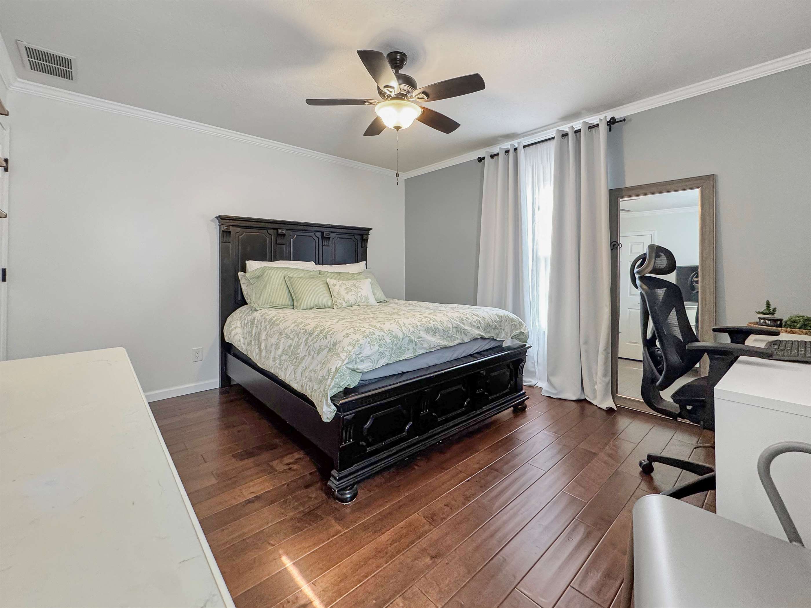 268 Westfield, West Terre Haute, IN 47885