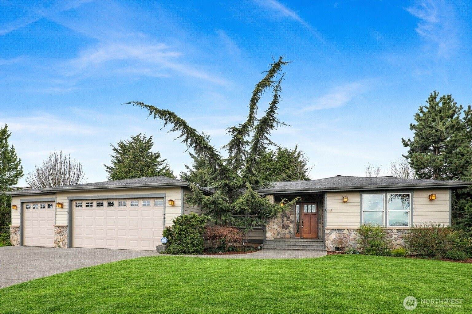 2511 Crescent Street, Ferndale, WA 98248