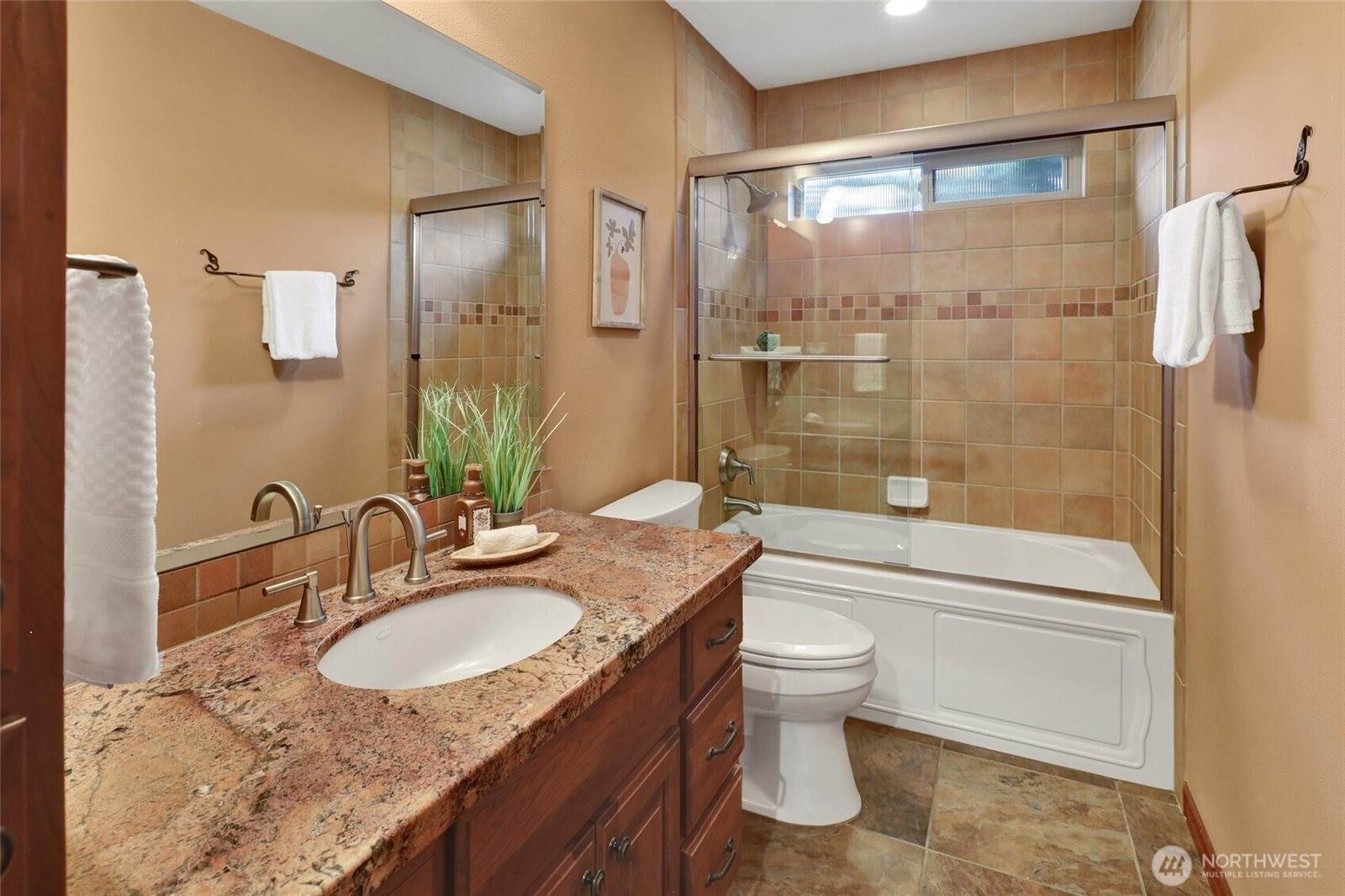2511 Crescent Street, Ferndale, WA 98248
