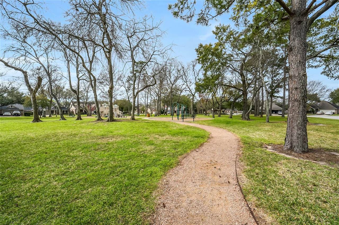 13419 Highland Park Court, Houston, TX 77070