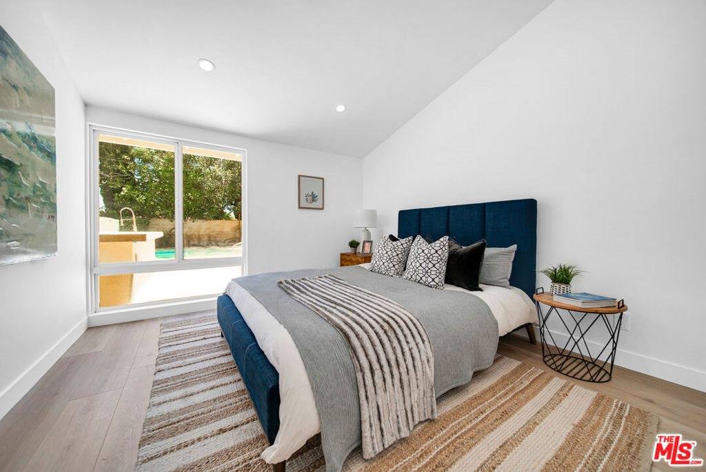 10200 Shoshone Avenue, Northridge, CA 91325