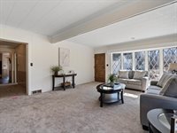 1440 45th Street, Moline, IL 61265