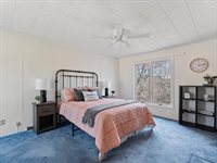 1440 45th Street, Moline, IL 61265