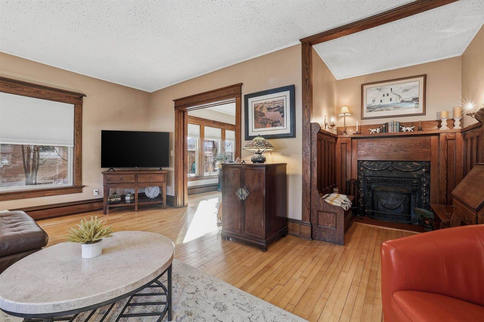 404 High Street, Waupaca, WI 54981