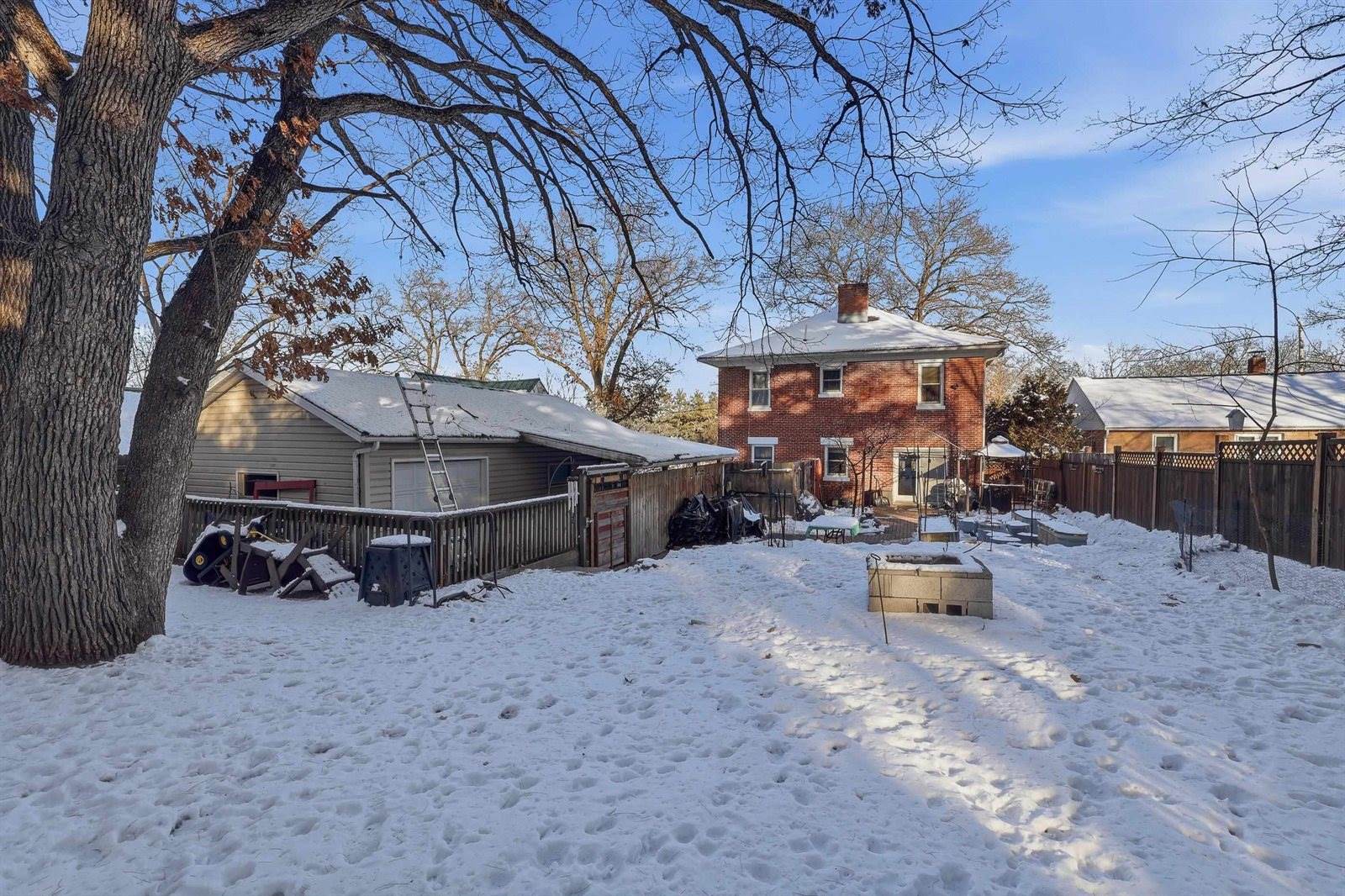 404 High Street, Waupaca, WI 54981