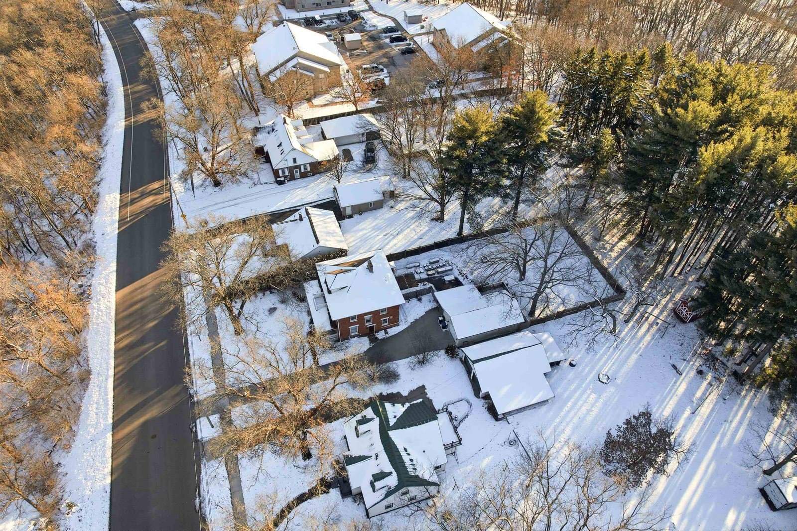404 High Street, Waupaca, WI 54981
