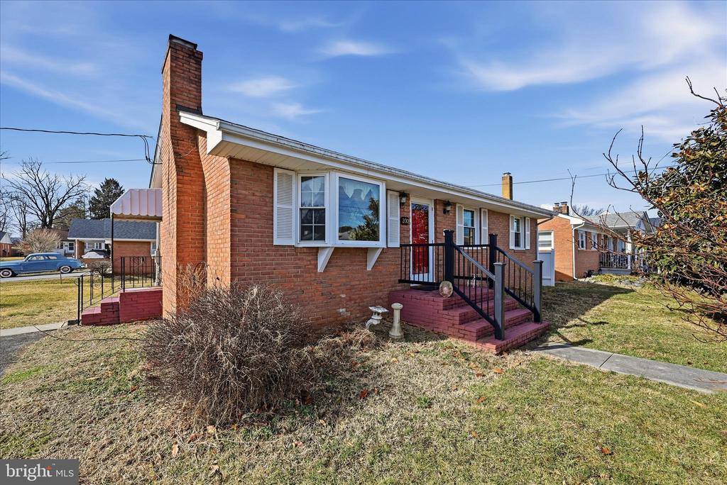 200 Washington Avenue, Front Royal, VA 22630