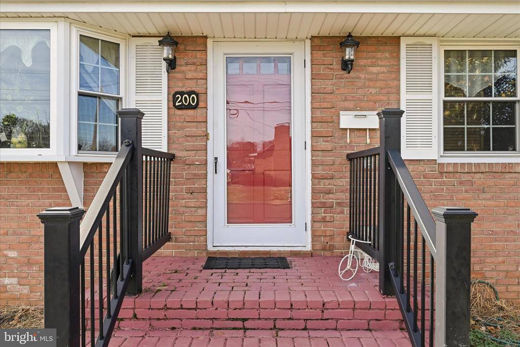 200 Washington Avenue, Front Royal, VA 22630