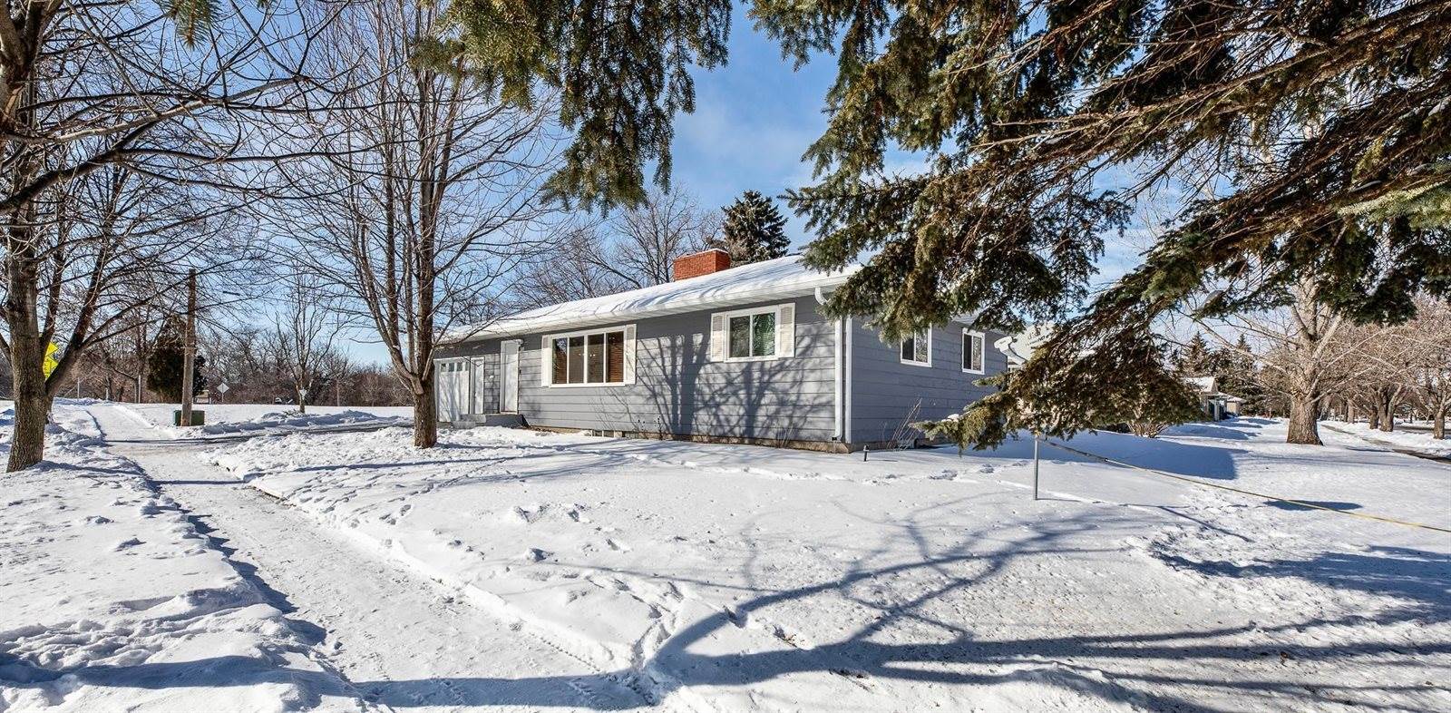 320 22nd Avenue South, Moorhead, MN 56560