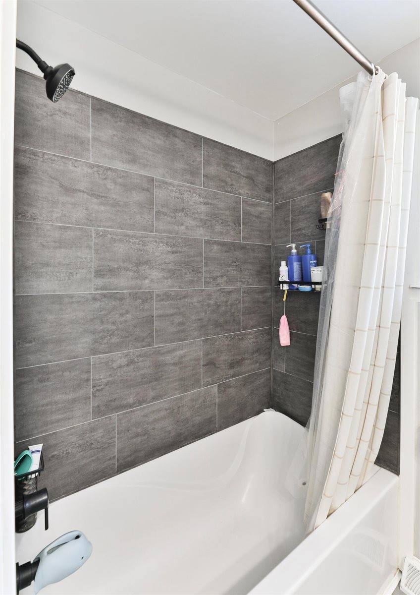 320 22nd Avenue South, Moorhead, MN 56560