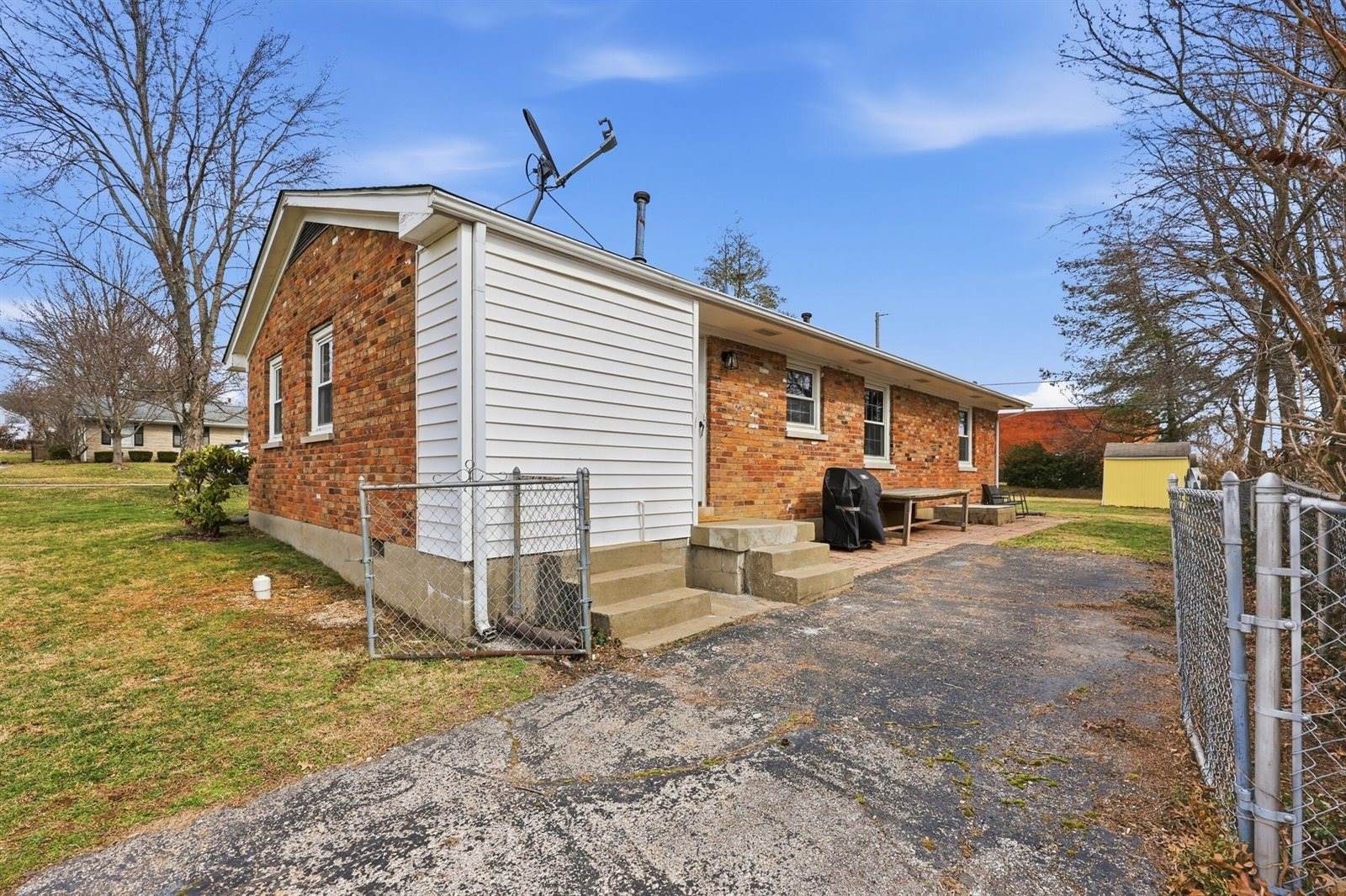 446 Yale Drive, Lexington, KY 40517