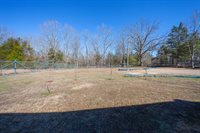 1290 Sycamore Dr, Morris Chapel, TN 38361