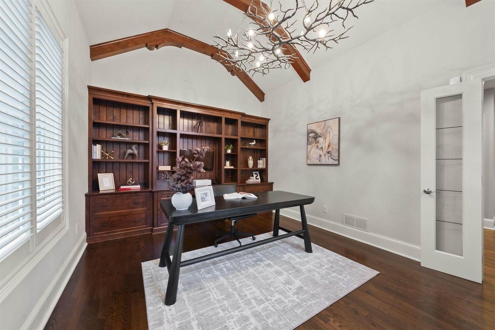 3507 River Avon Circle, Columbus, OH 43221