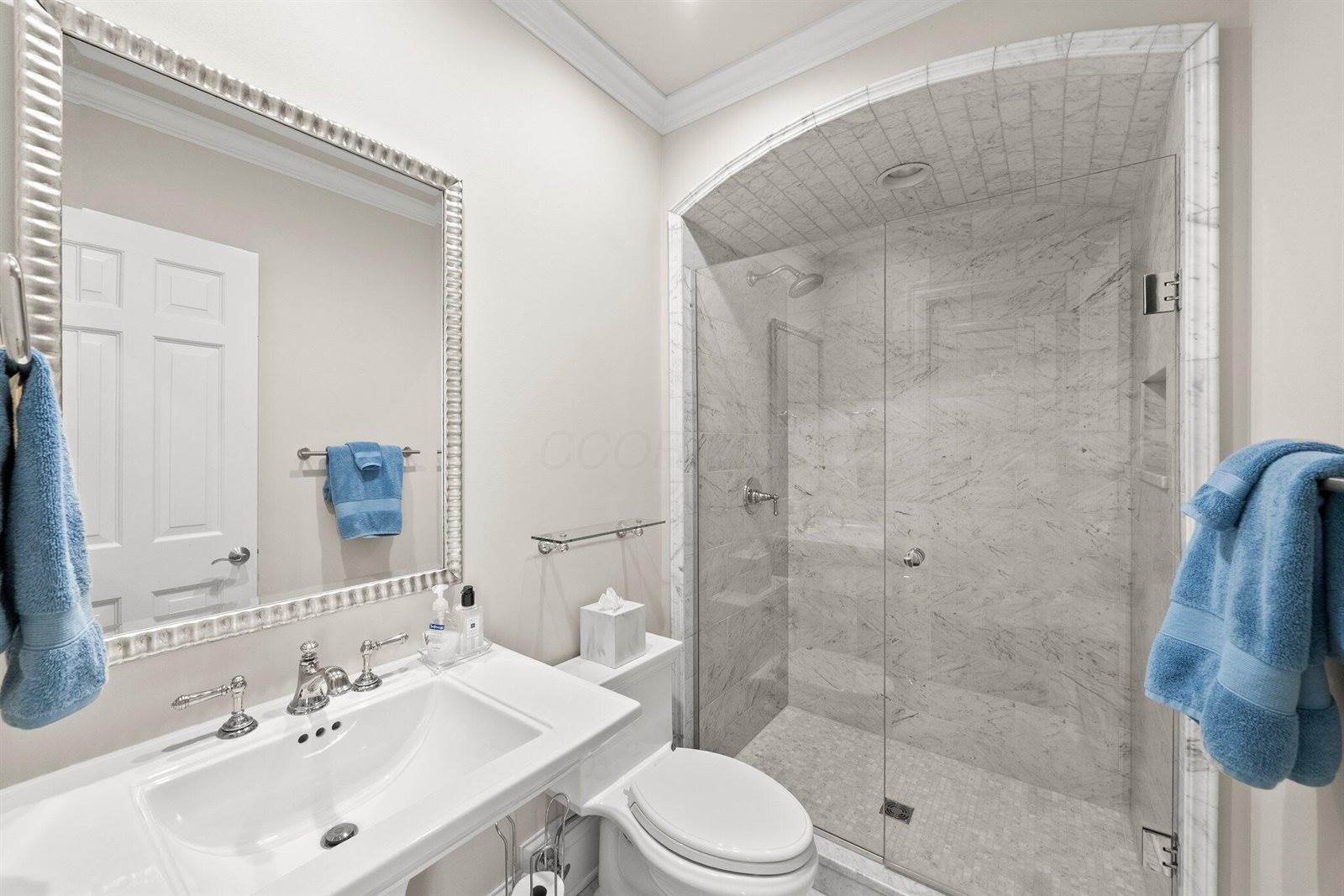 3507 River Avon Circle, Columbus, OH 43221