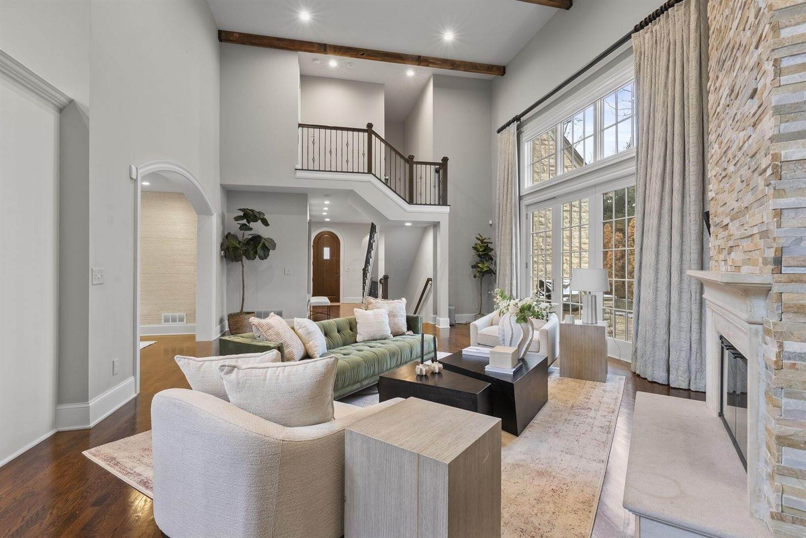 3507 River Avon Circle, Columbus, OH 43221