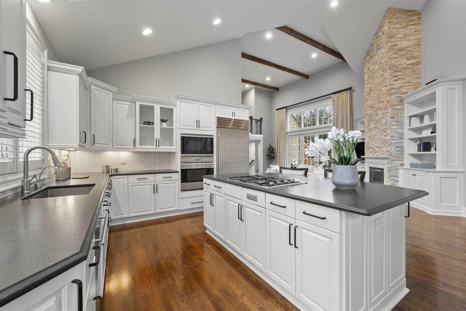 3507 River Avon Circle, Columbus, OH 43221