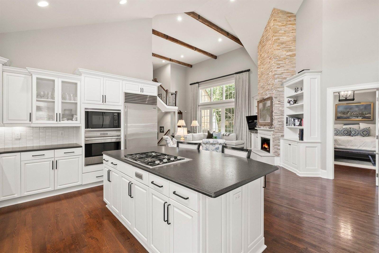 3507 River Avon Circle, Columbus, OH 43221