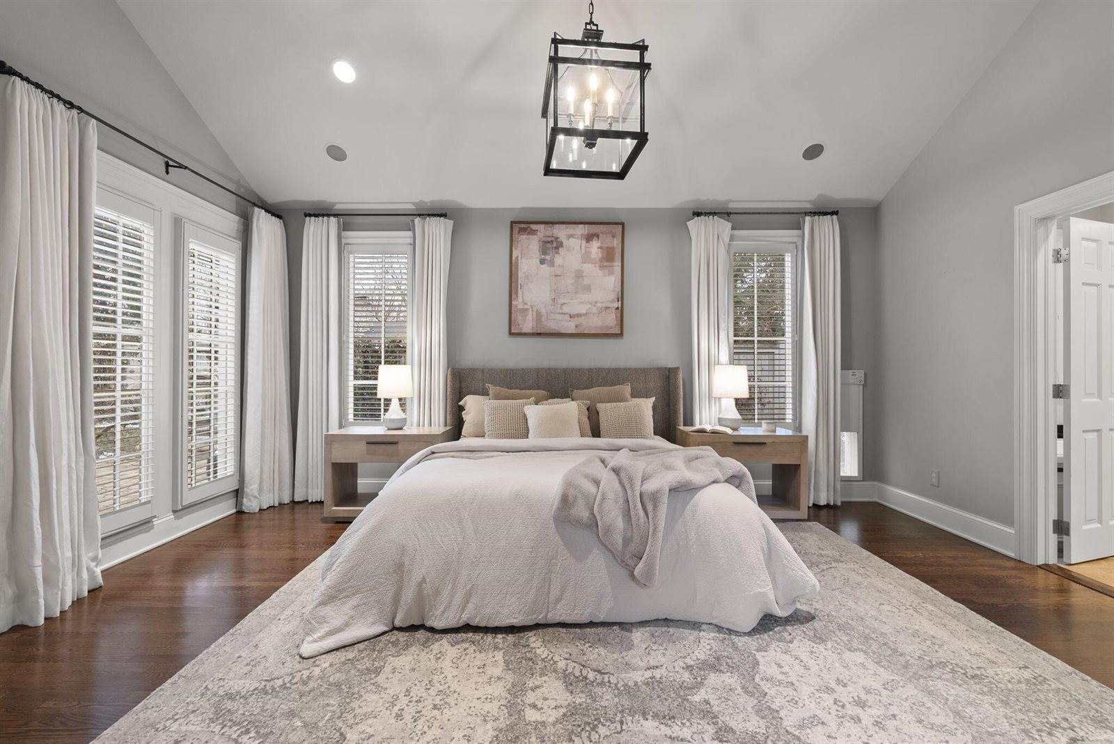 3507 River Avon Circle, Columbus, OH 43221