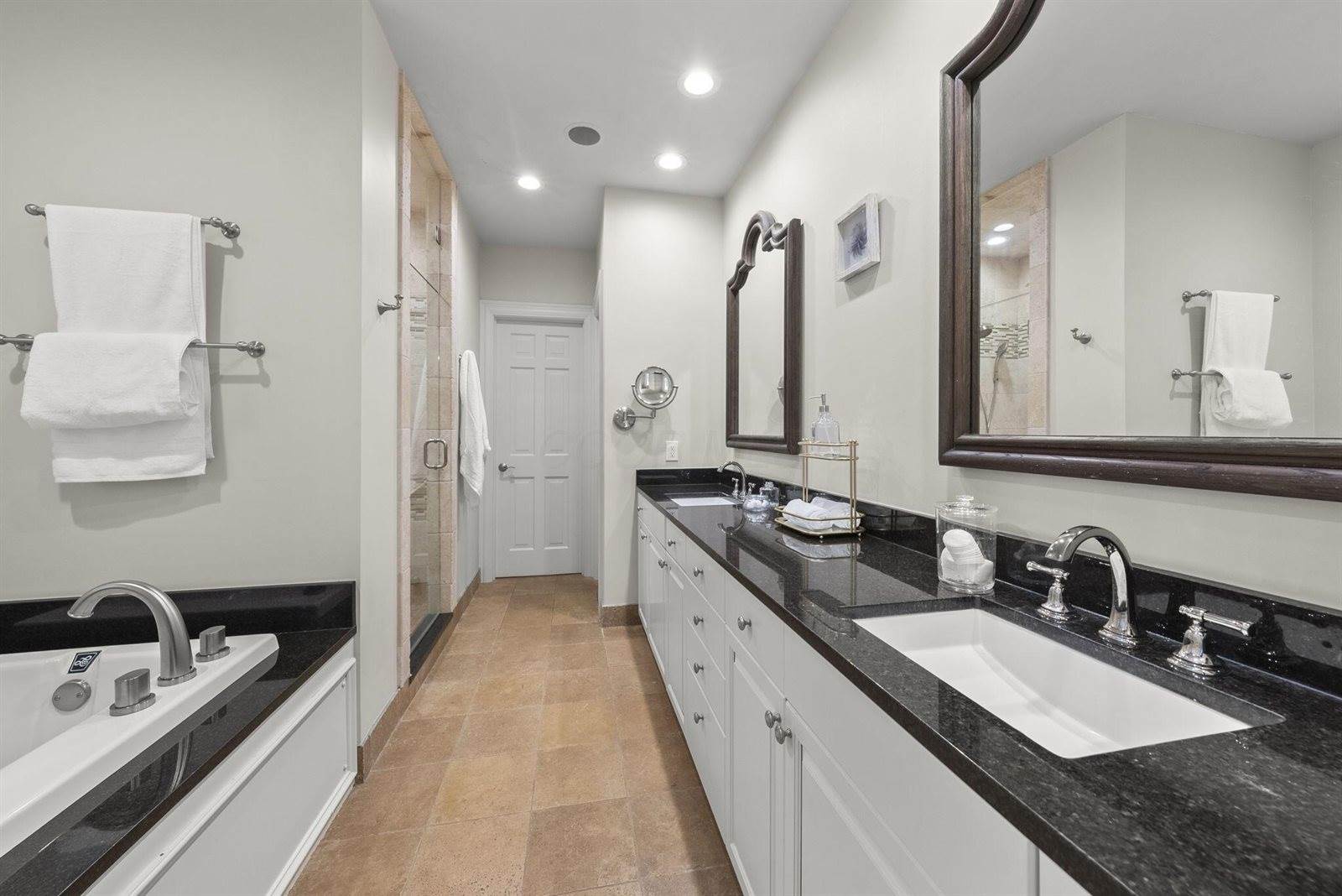 3507 River Avon Circle, Columbus, OH 43221