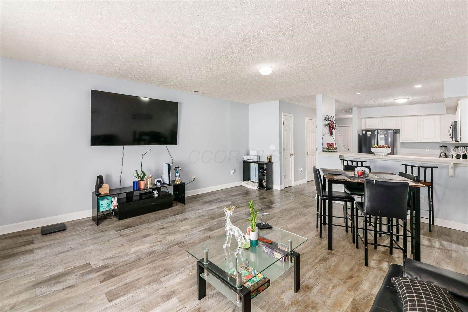 6977 Remsen Drive, Canal Winchester, OH 43110