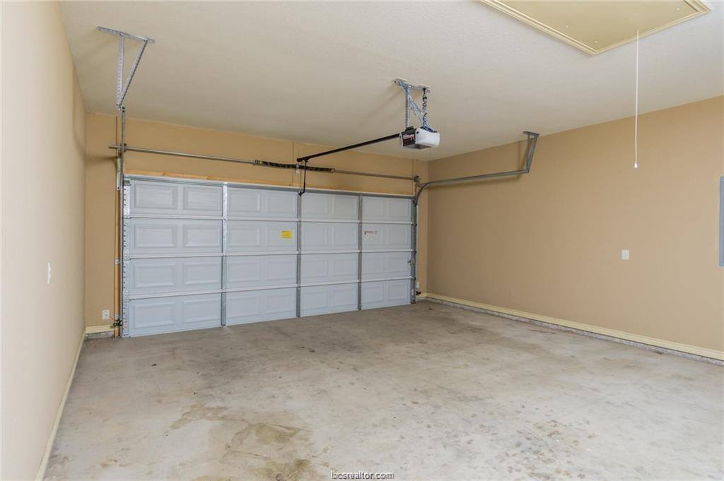 3010 Old Ironsides Drive, College Station, TX 77845