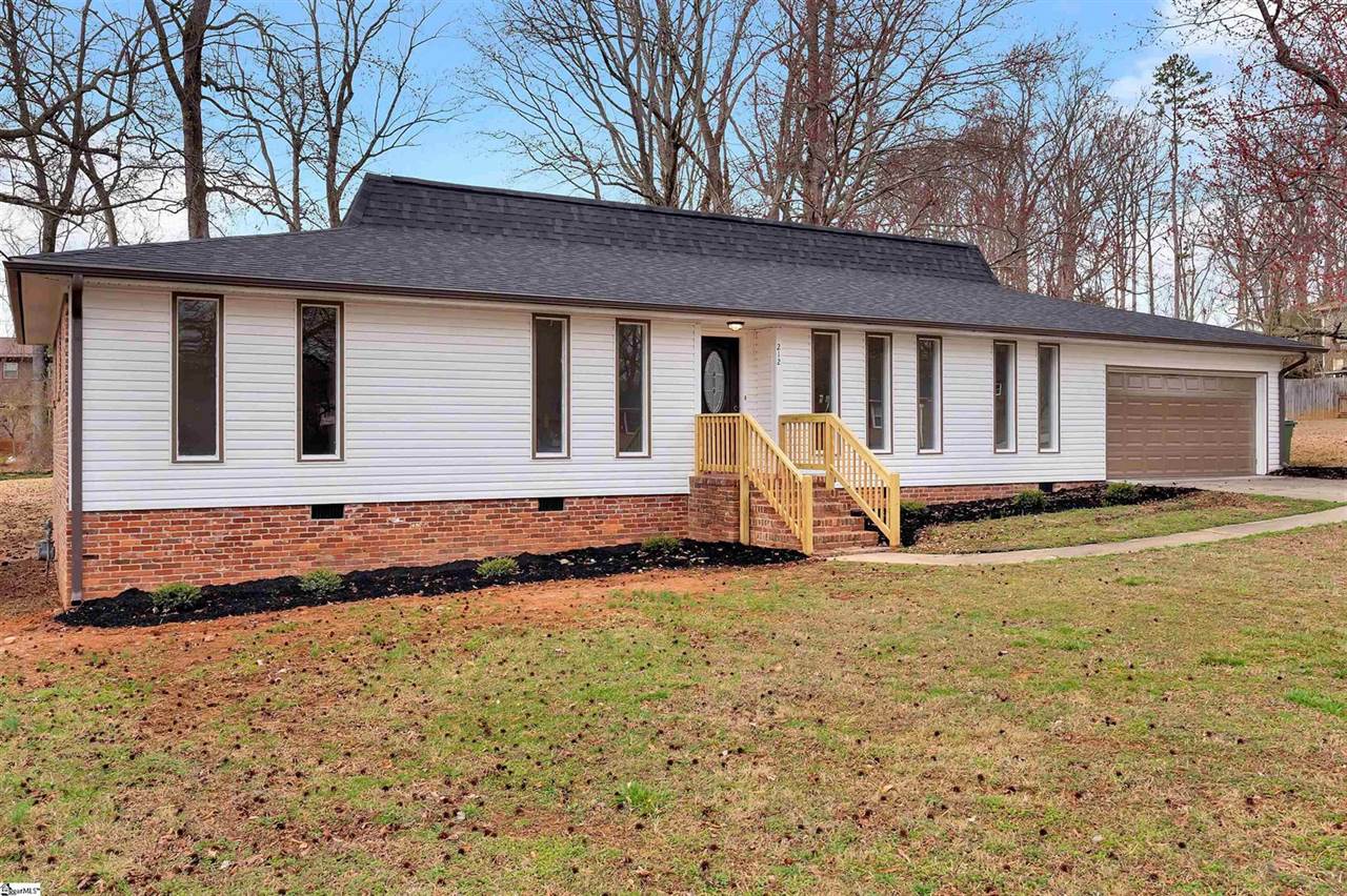 212 Barrett, Mauldin, SC 29662