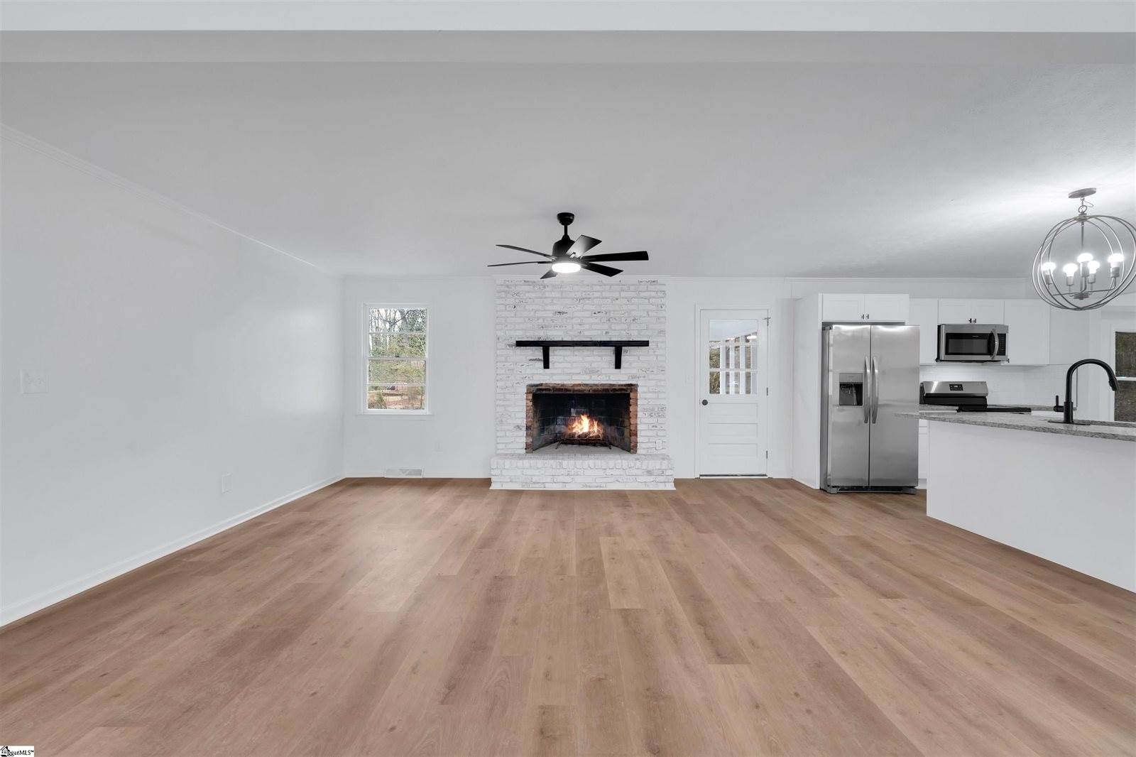 212 Barrett, Mauldin, SC 29662