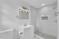 212 Barrett, Mauldin, SC 29662