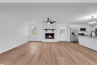 212 Barrett, Mauldin, SC 29662