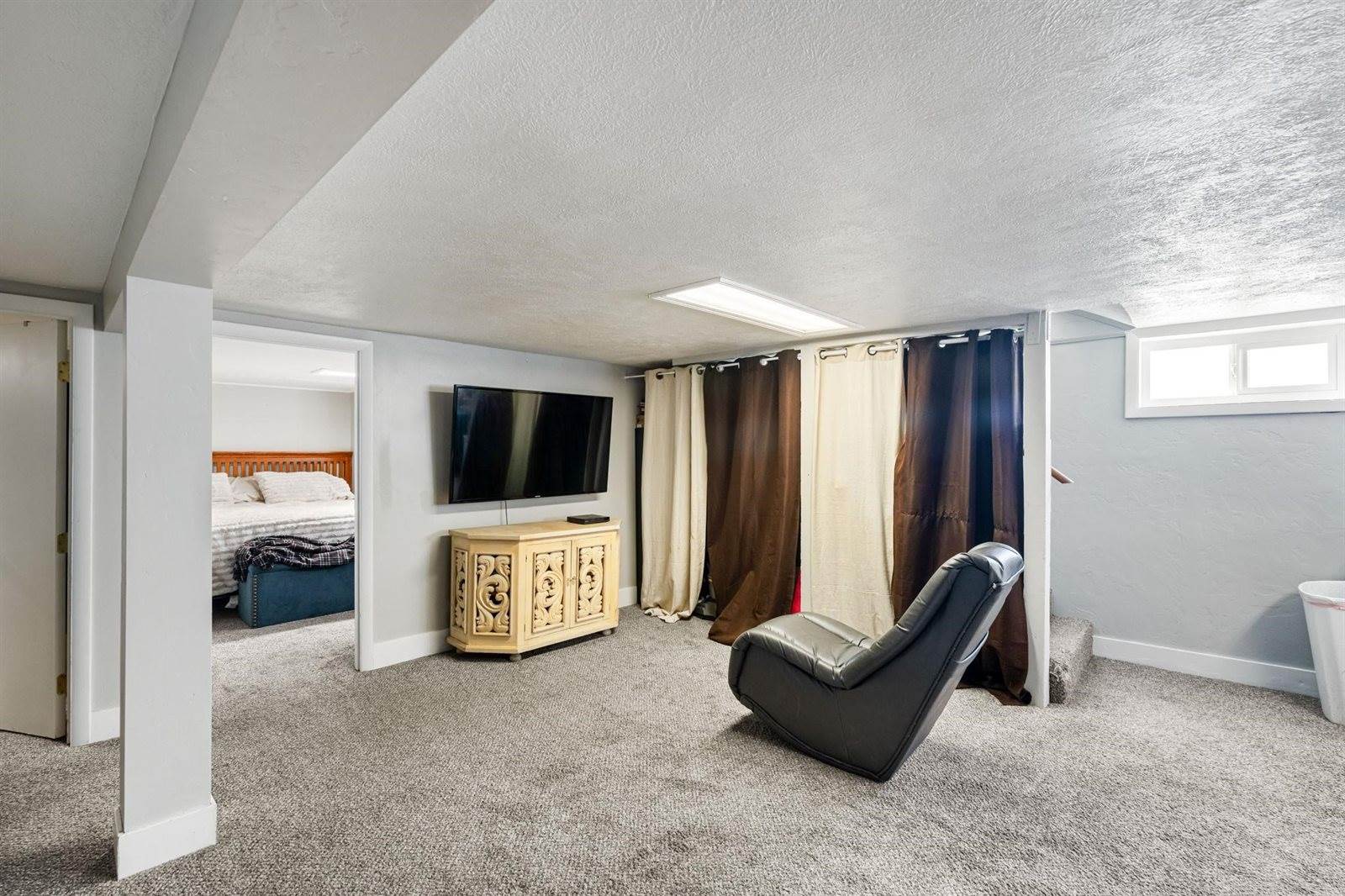 203 Tyler Street, American Falls, ID 83211