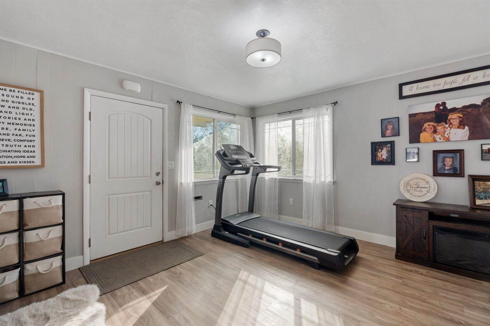 203 Tyler Street, American Falls, ID 83211