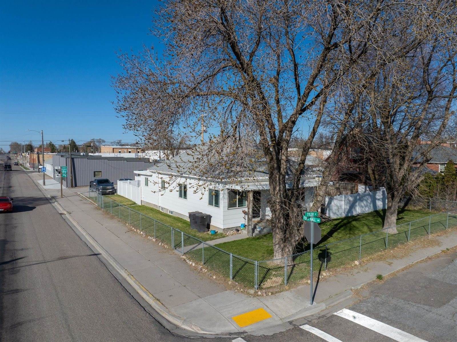 203 Tyler Street, American Falls, ID 83211