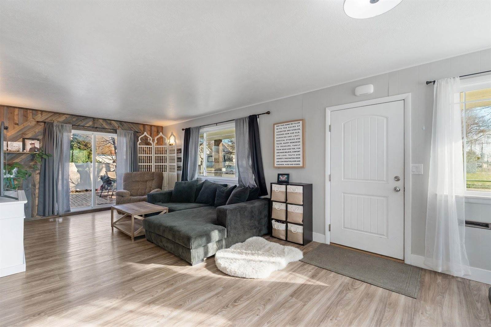 203 Tyler Street, American Falls, ID 83211