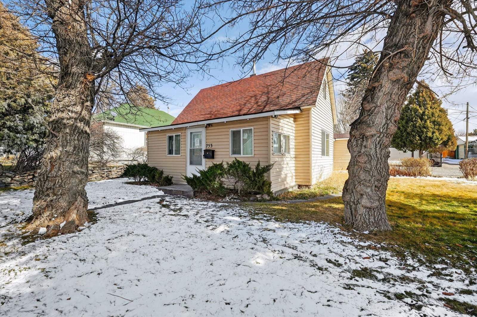 753 Fort Hall, American Falls, ID 83211