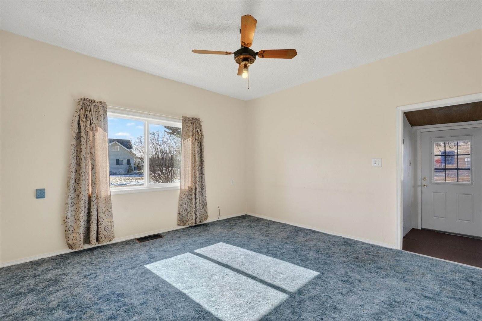 753 Fort Hall, American Falls, ID 83211