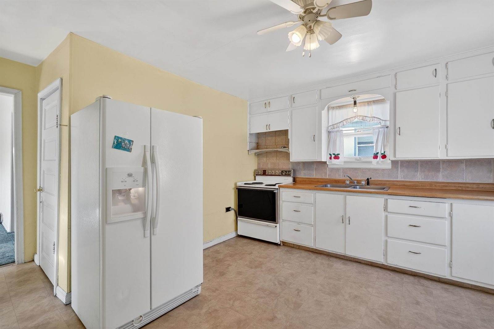 753 Fort Hall, American Falls, ID 83211