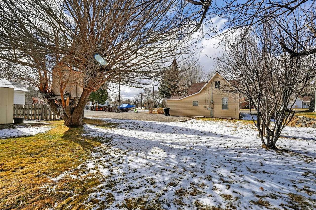 753 Fort Hall, American Falls, ID 83211