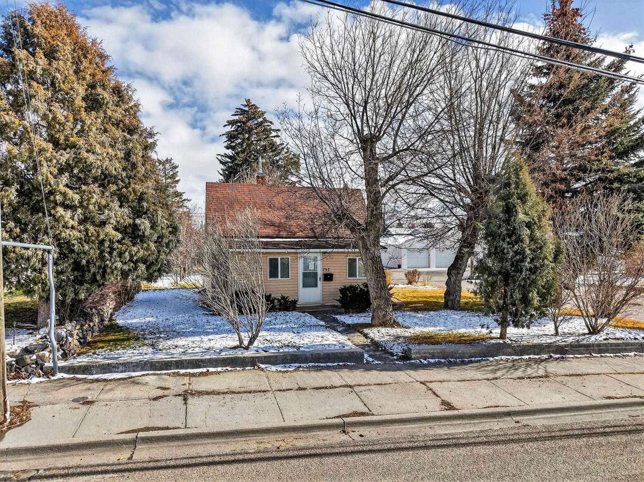 753 Fort Hall, American Falls, ID 83211