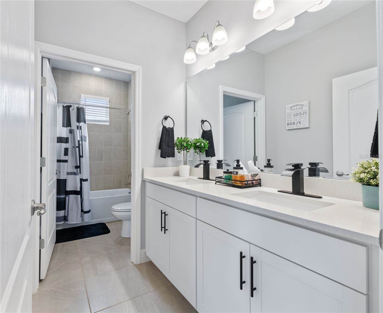 113 Plumosus Park Dr, Deland, FL 32724