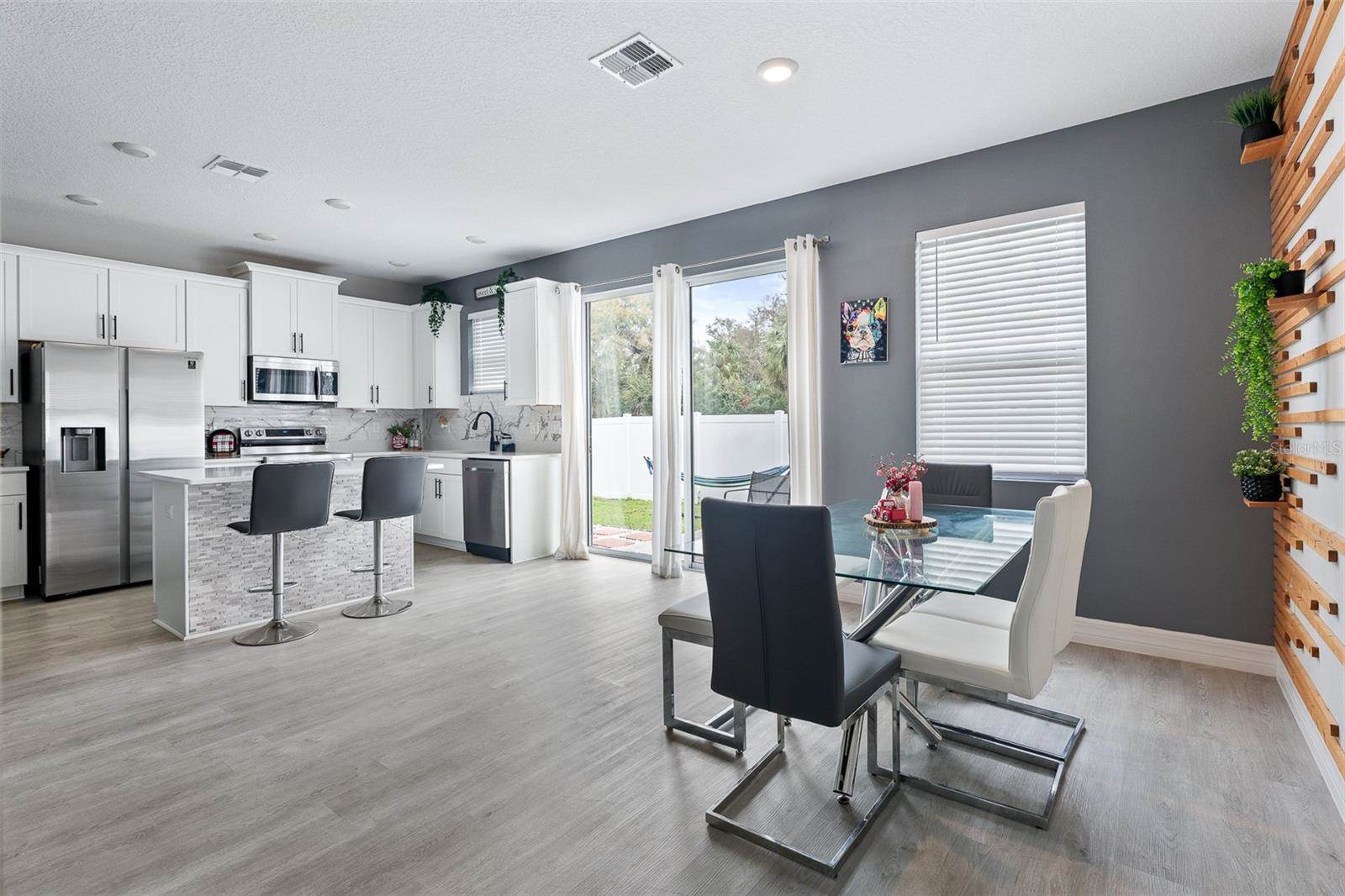 113 Plumosus Park Dr, Deland, FL 32724